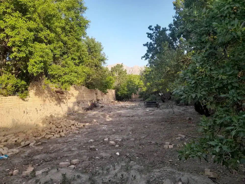 ۳۵۰ متر زمین مسکونی